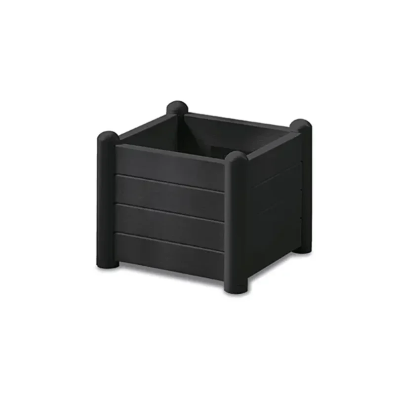 saksija-za-cvekje-vo-kocka-crna-1