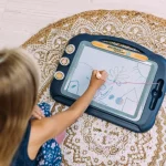 magnetna tabla za crtanje